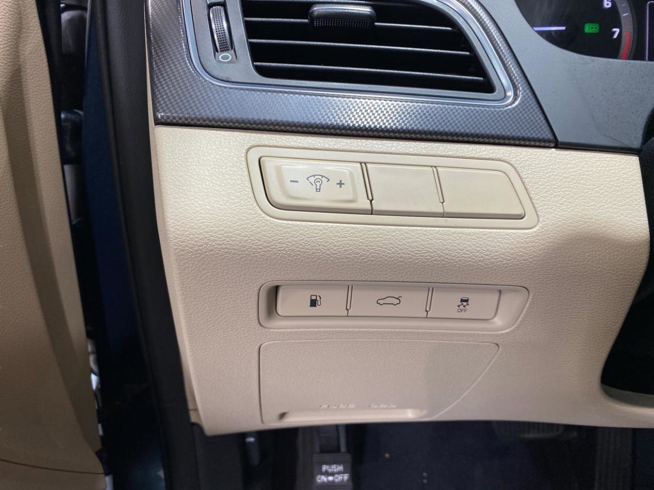 Used 2016 Hyundai Sonata Sport FWD image 9