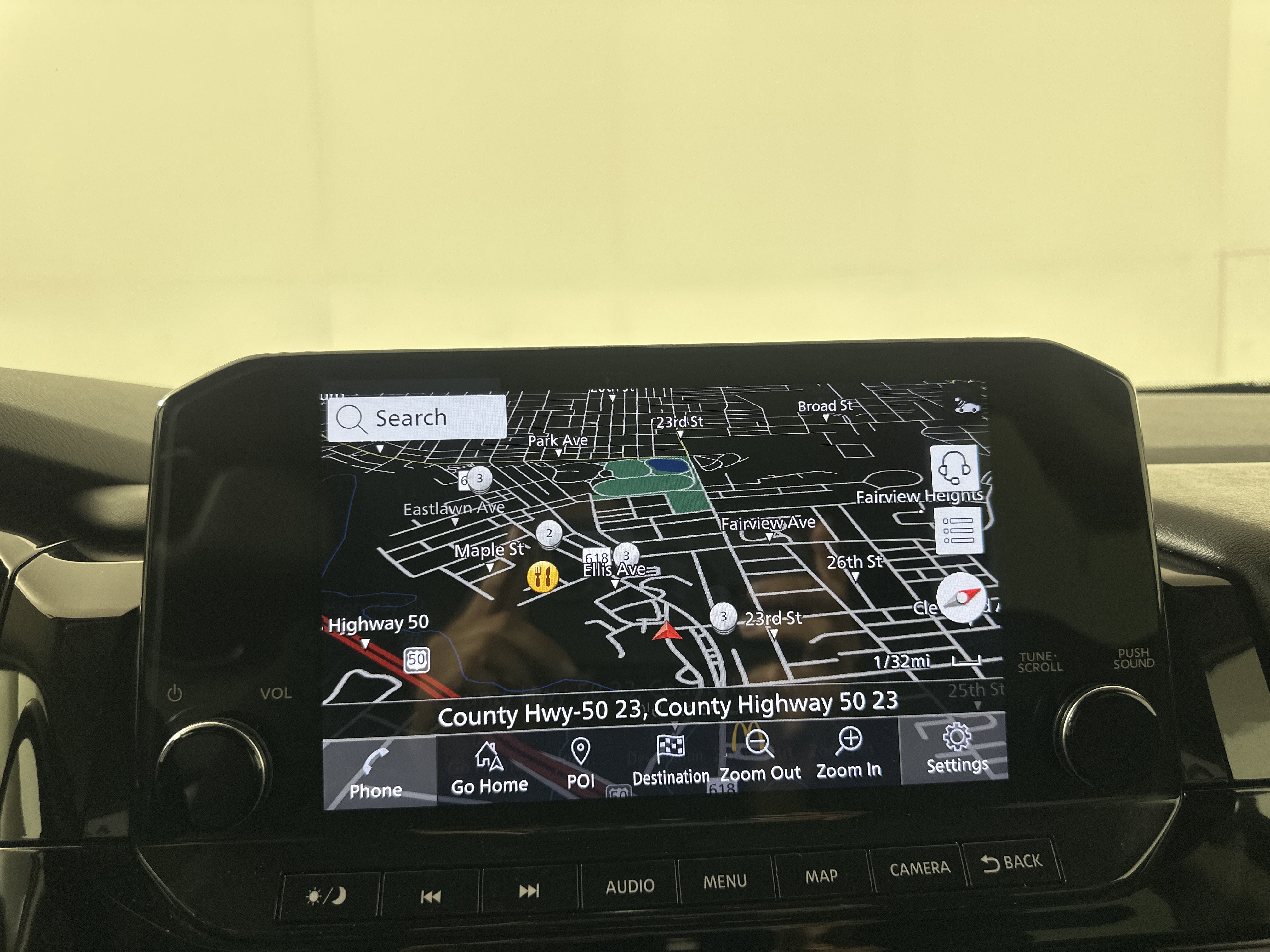 Used 2023 Nissan Pathfinder SL AWD/4WD image 17