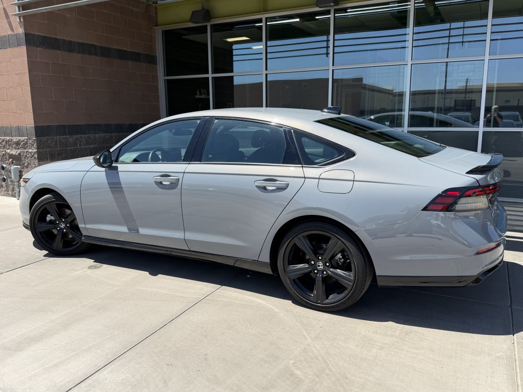Used 2024 Honda Accord Sport image 5