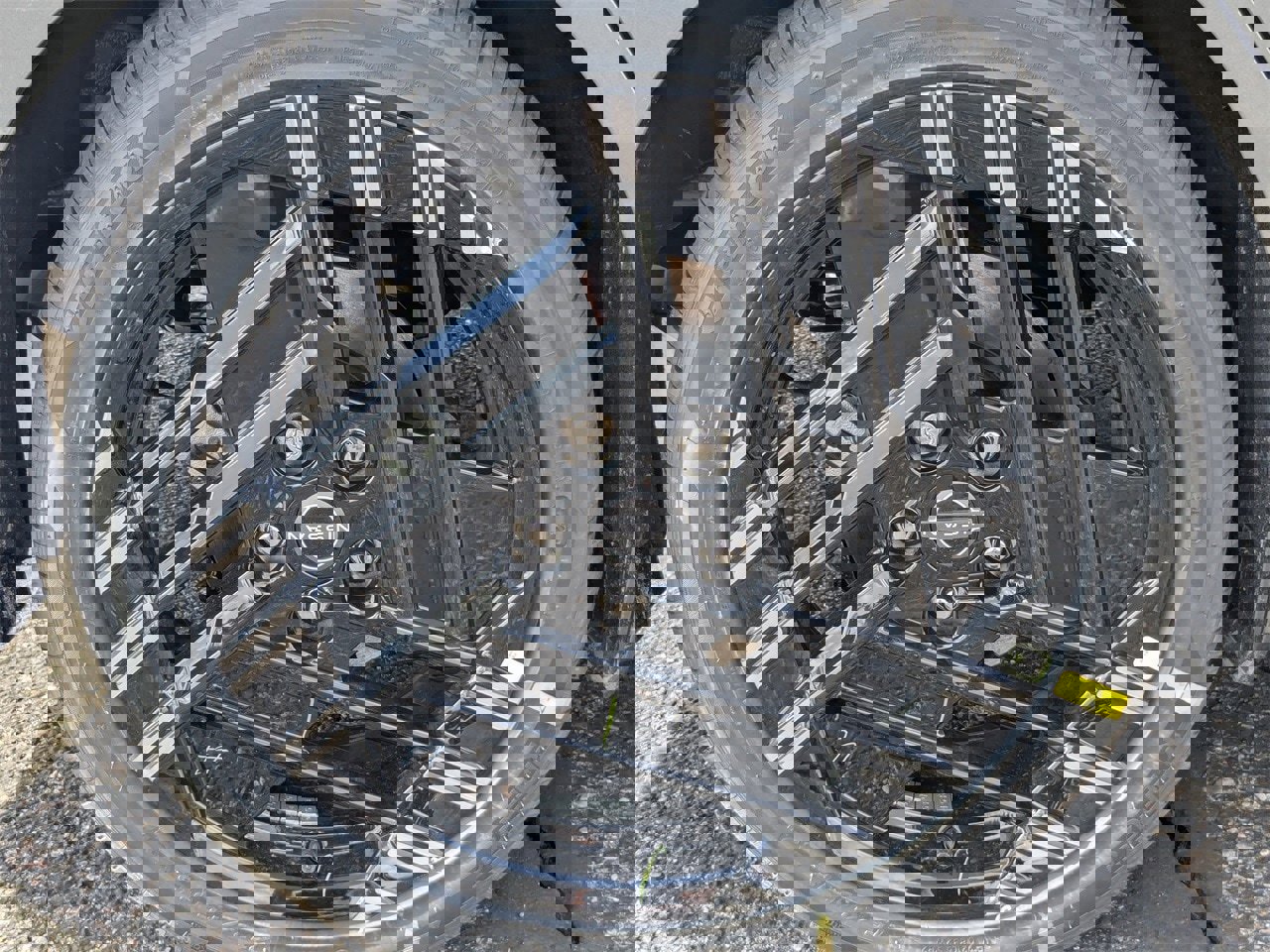 New 2026 Nissan Sentra SR w/ SR Premium Package image 9