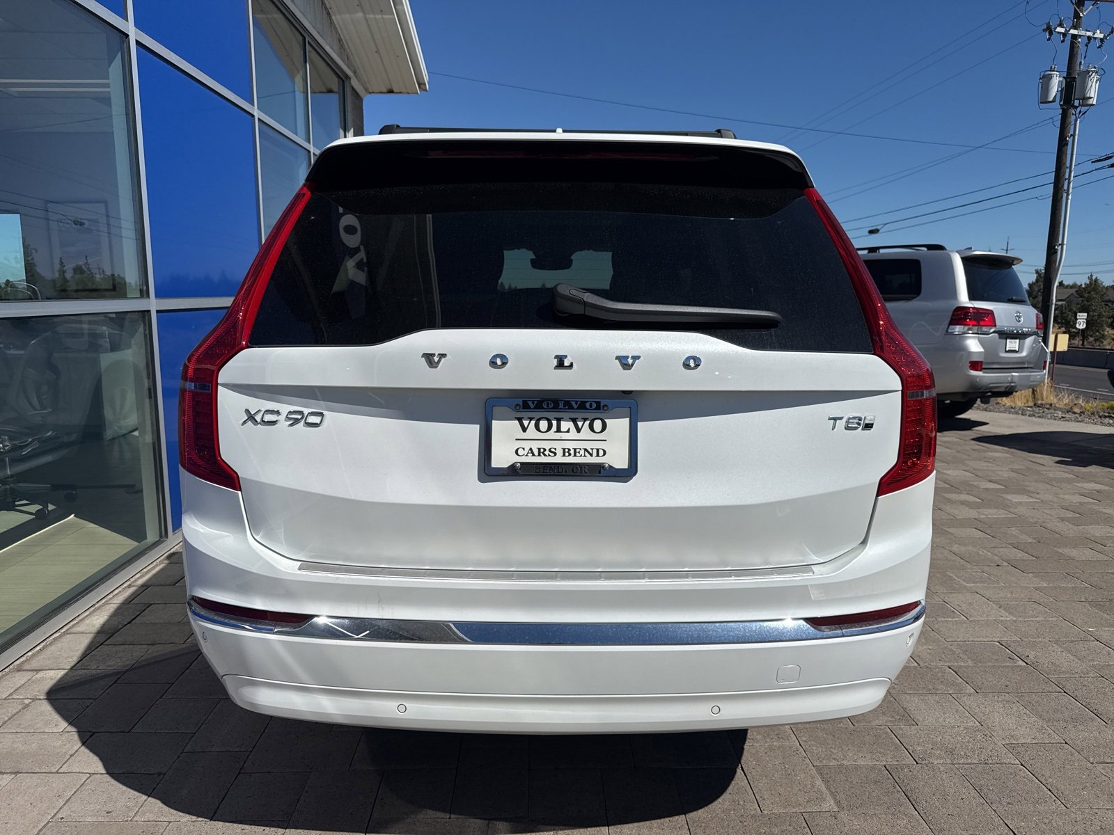Used 2025 Volvo XC90 T8 Ultra w/ Protection Package Premier image 5
