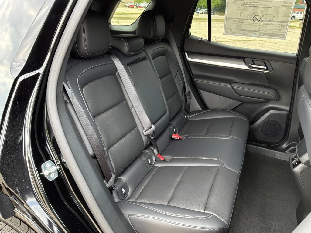 New 2027 GMC Terrain Elevation w/ Elevation Premium Package AWD/4WD image 42
