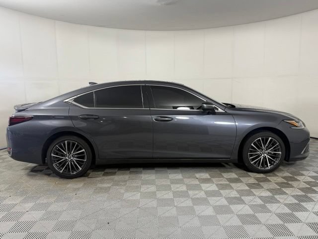 Certified 2024 Lexus ES 300h w/ Premium Package FWD image 9