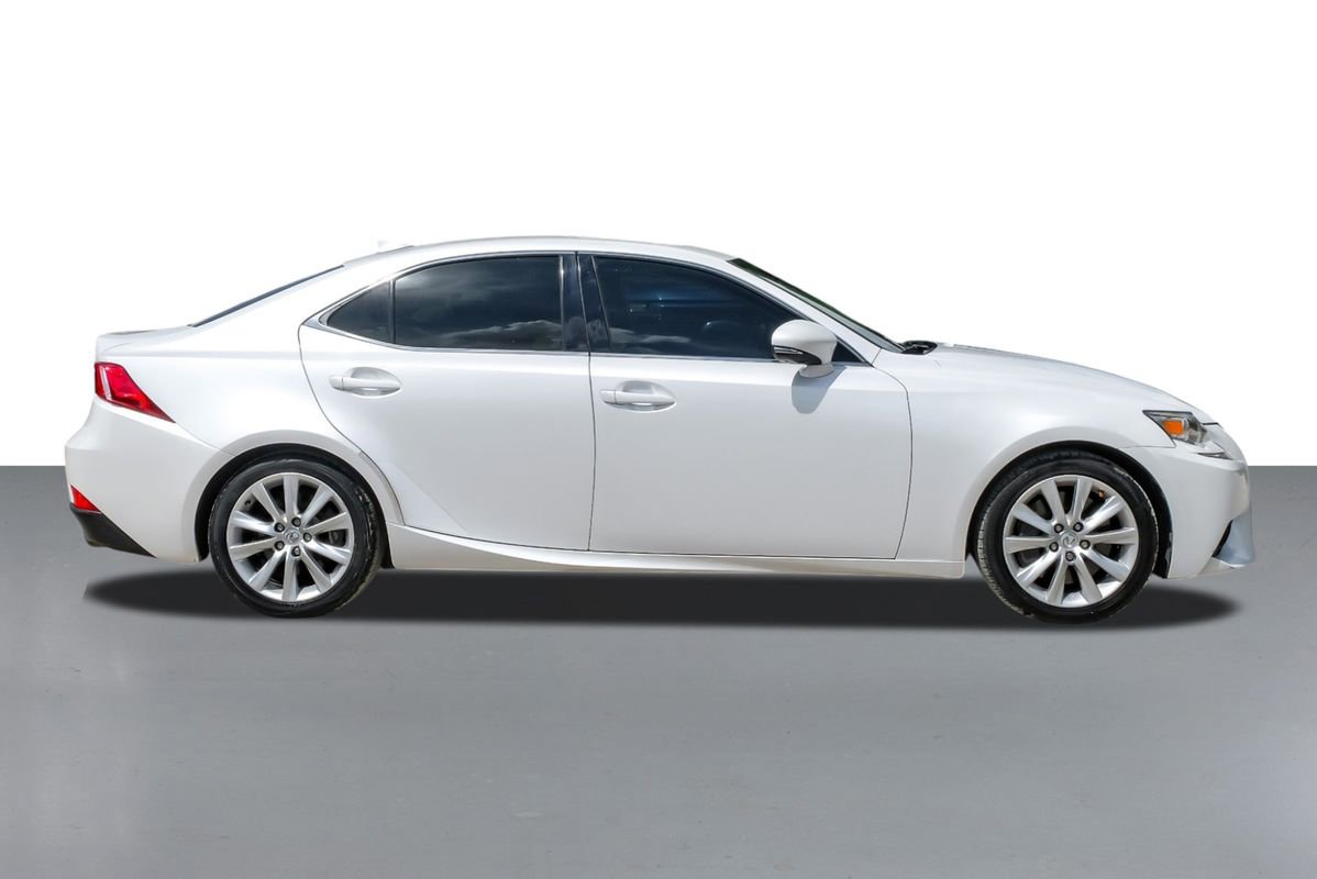 Used 2016 Lexus IS 200t RWD image 5
