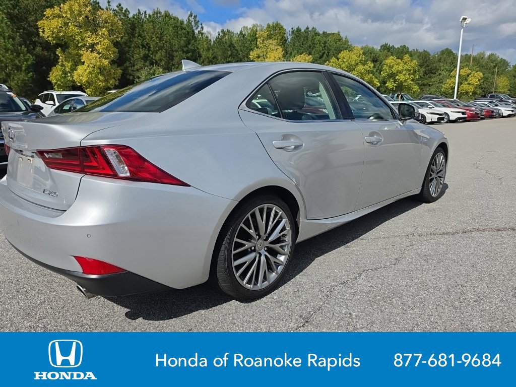 Used 2014 Lexus IS 250 w/ Navigation Package RWD image 5