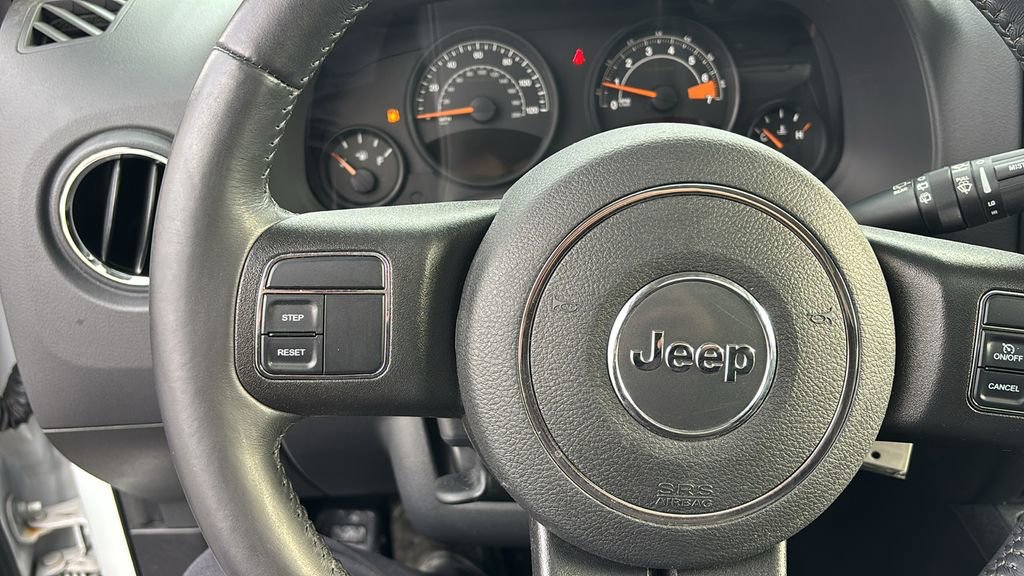 Used 2017 Jeep Patriot High Altitude image 17