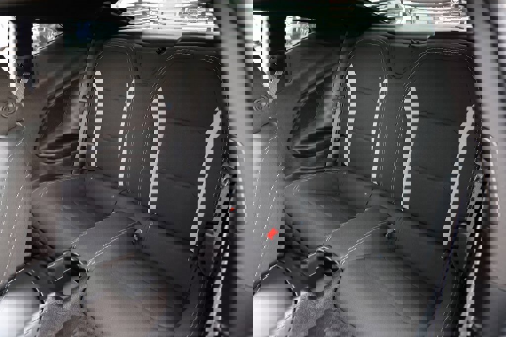 Used 2022 Chevrolet Camaro LT w/ Technology Package image 15