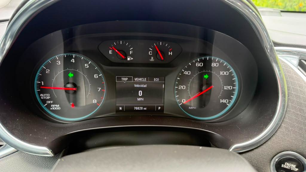 Used 2020 Chevrolet Malibu LT FWD image 2