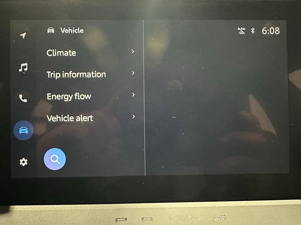 Used 2025 Toyota Prius XLE image 29