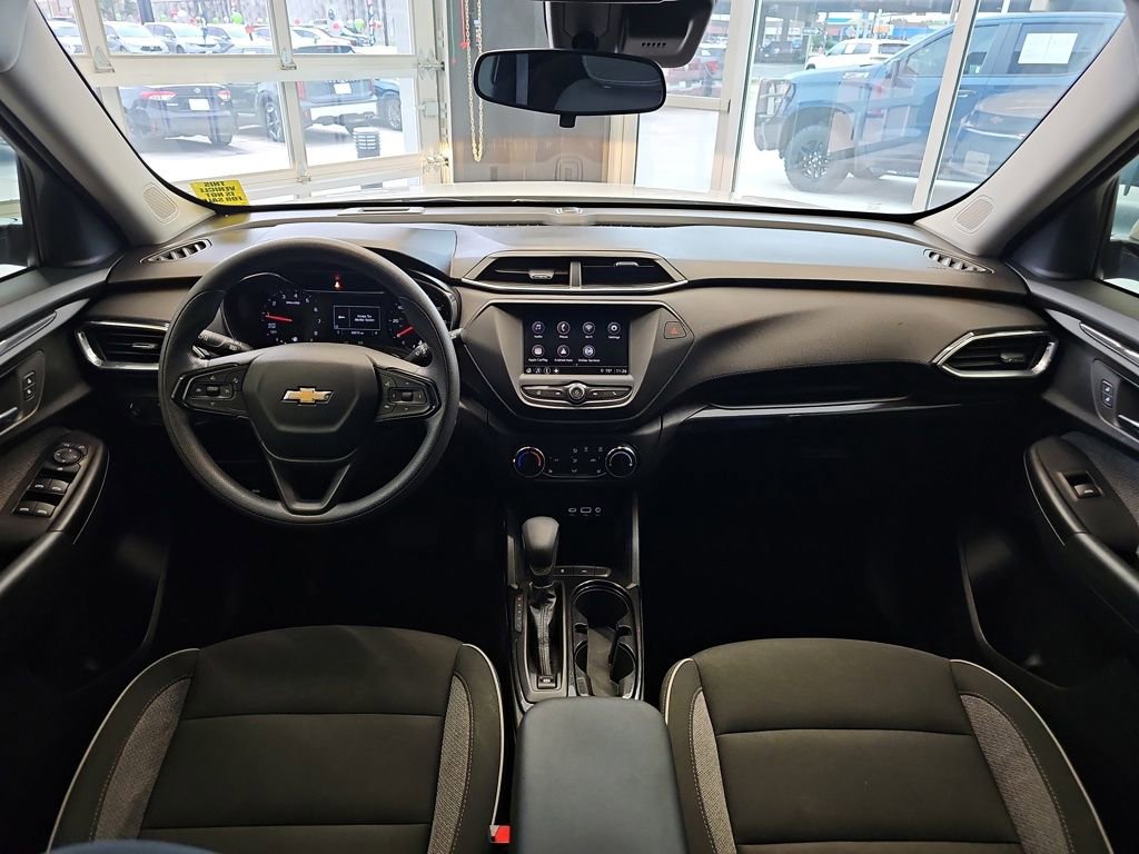 Used 2023 Chevrolet TrailBlazer LT image 14