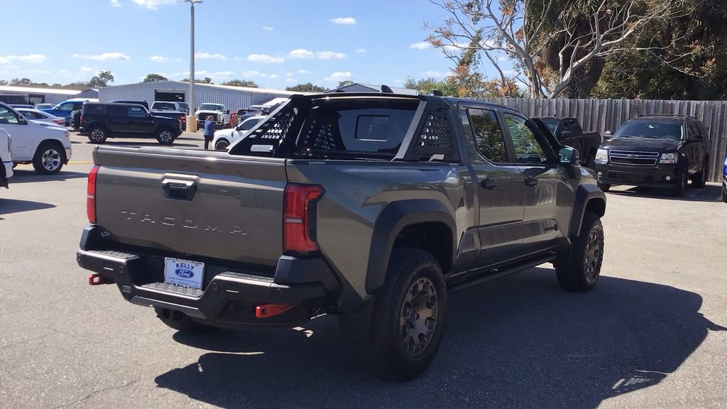 Used 2024 Toyota Tacoma Trailhunter image 5