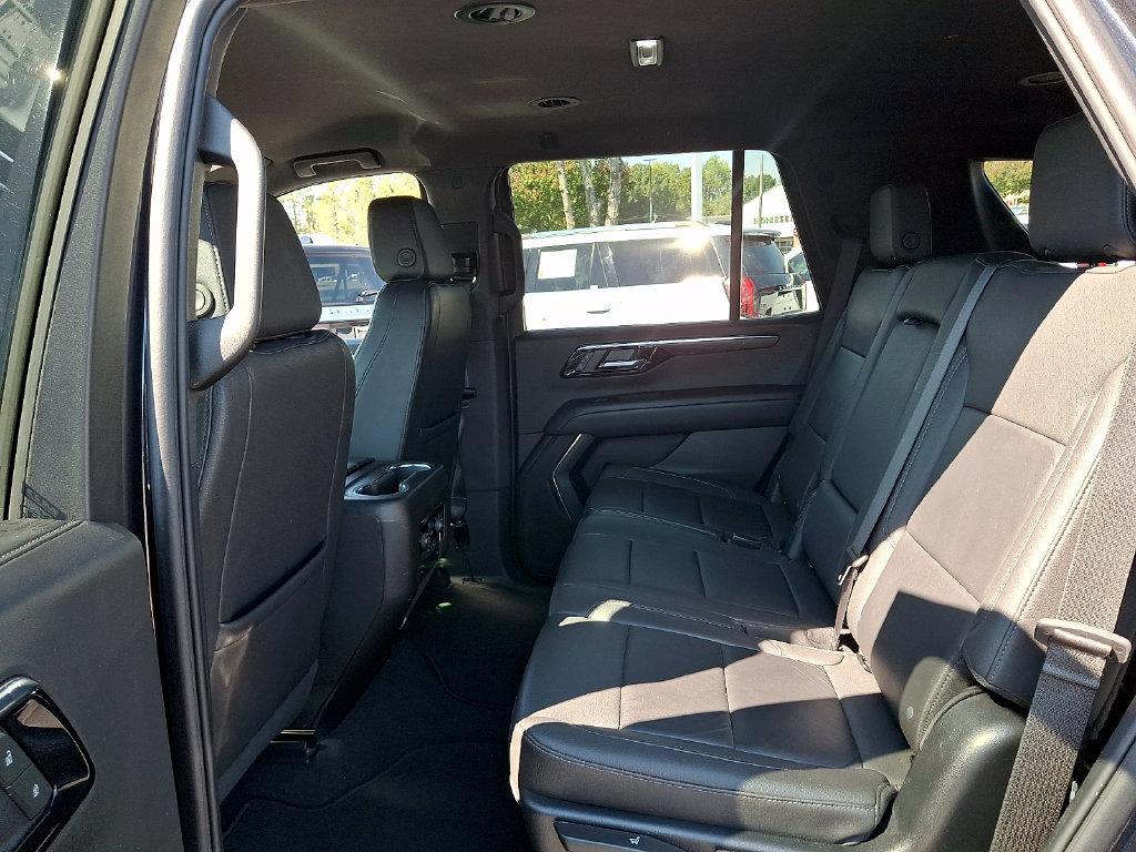 Used 2025 Chevrolet Tahoe Z71 AWD/4WD image 10