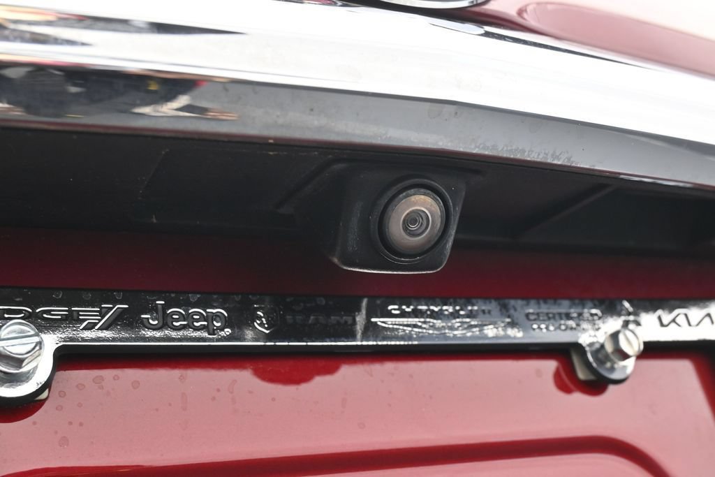 Used 2020 Buick Enclave Essence FWD image 32