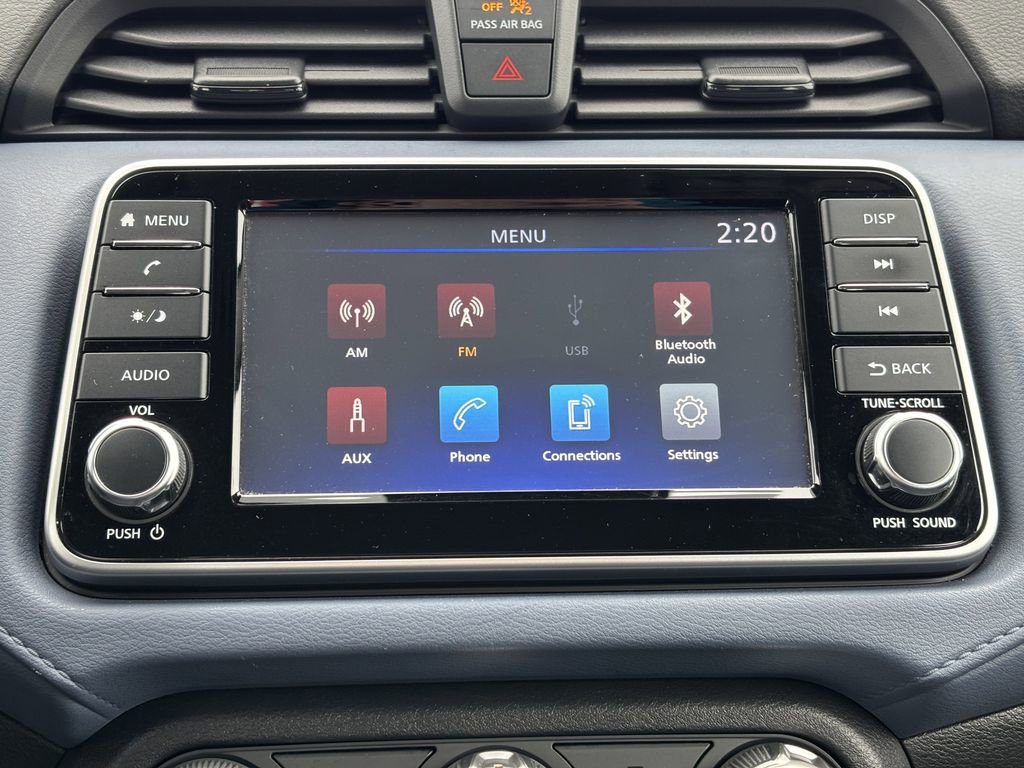 Used 2023 Nissan Versa SV FWD image 18