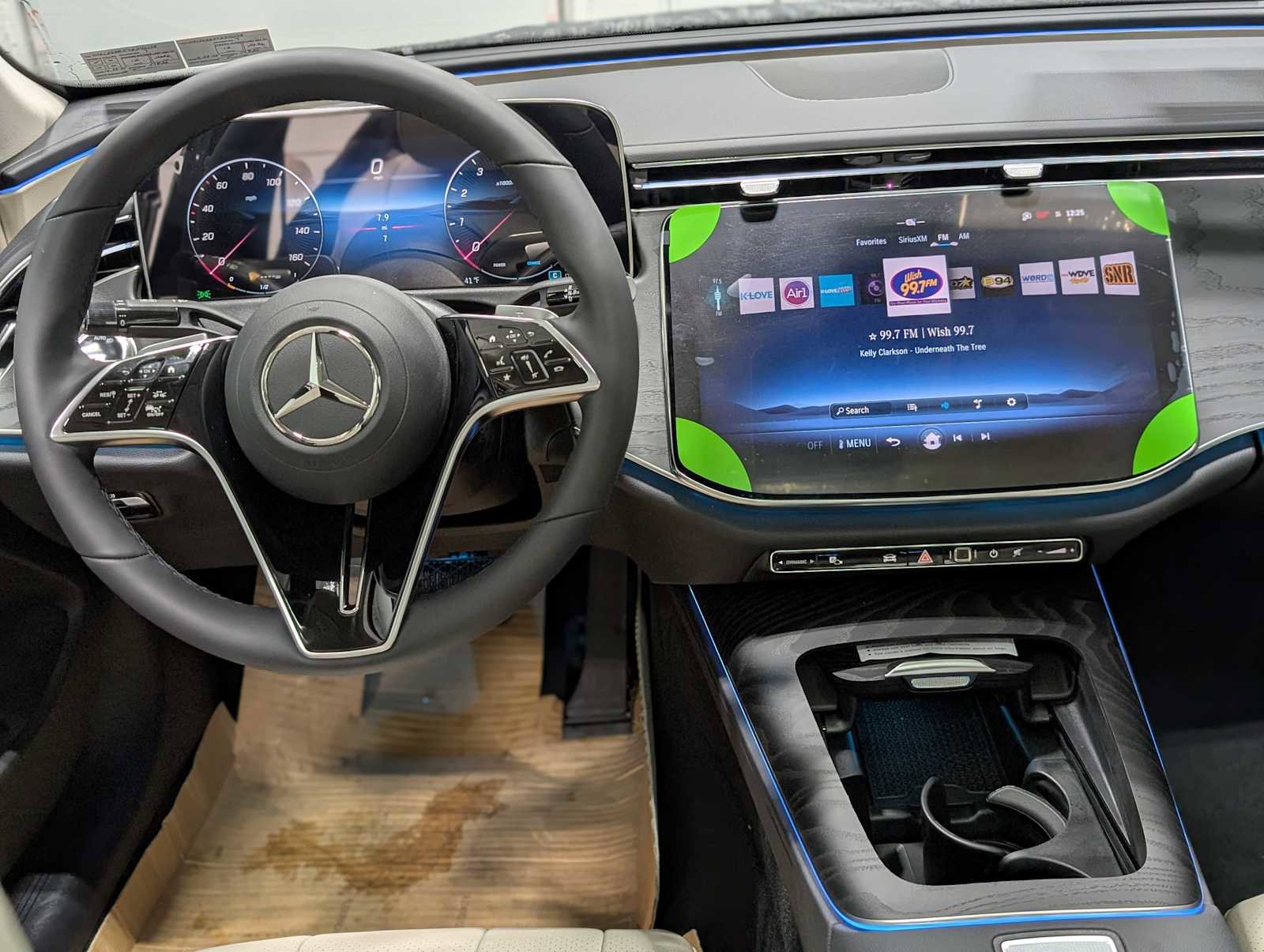 New 2026 Mercedes-Benz E 450 4MATIC Sedan image 5