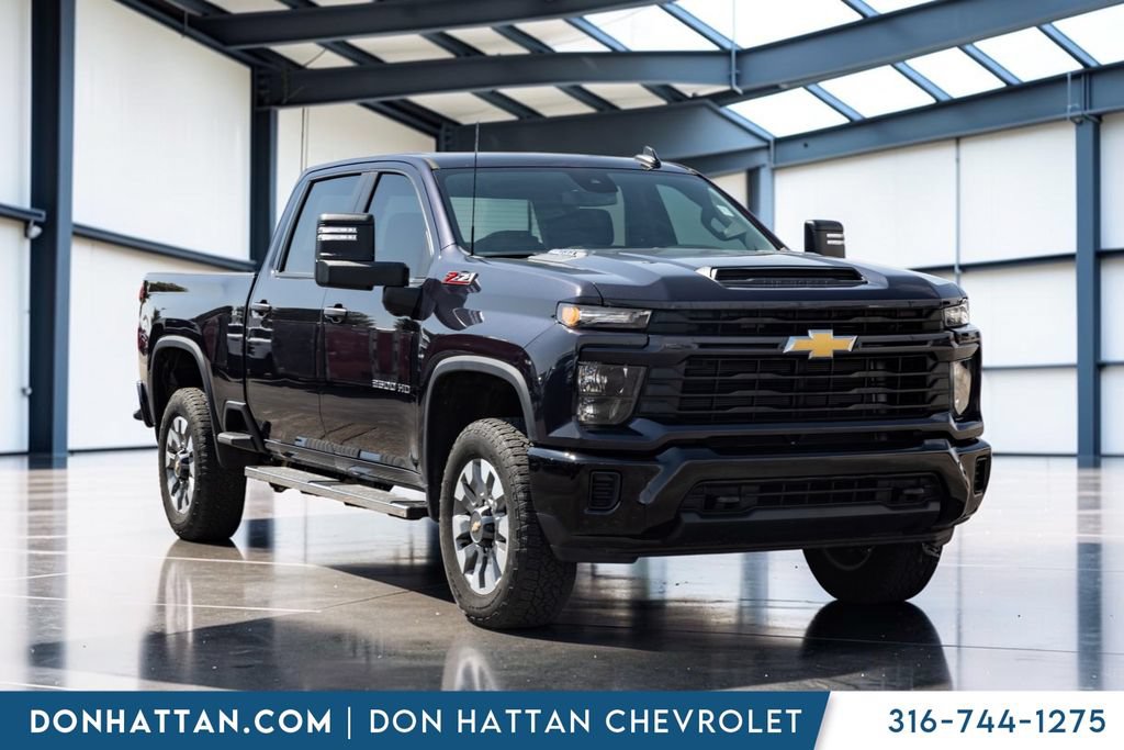 Used 2024 Chevrolet Silverado 2500 Custom w/ Custom Value Package AWD/4WD image 24