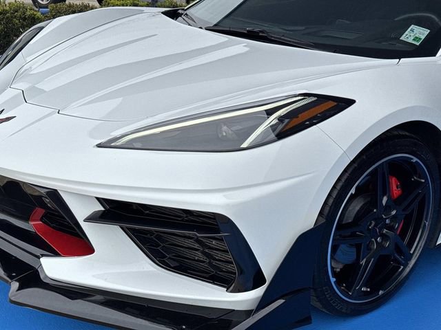 Used 2025 Chevrolet Corvette Stingray Preferred Cpe w/ 2LT RWD image 2