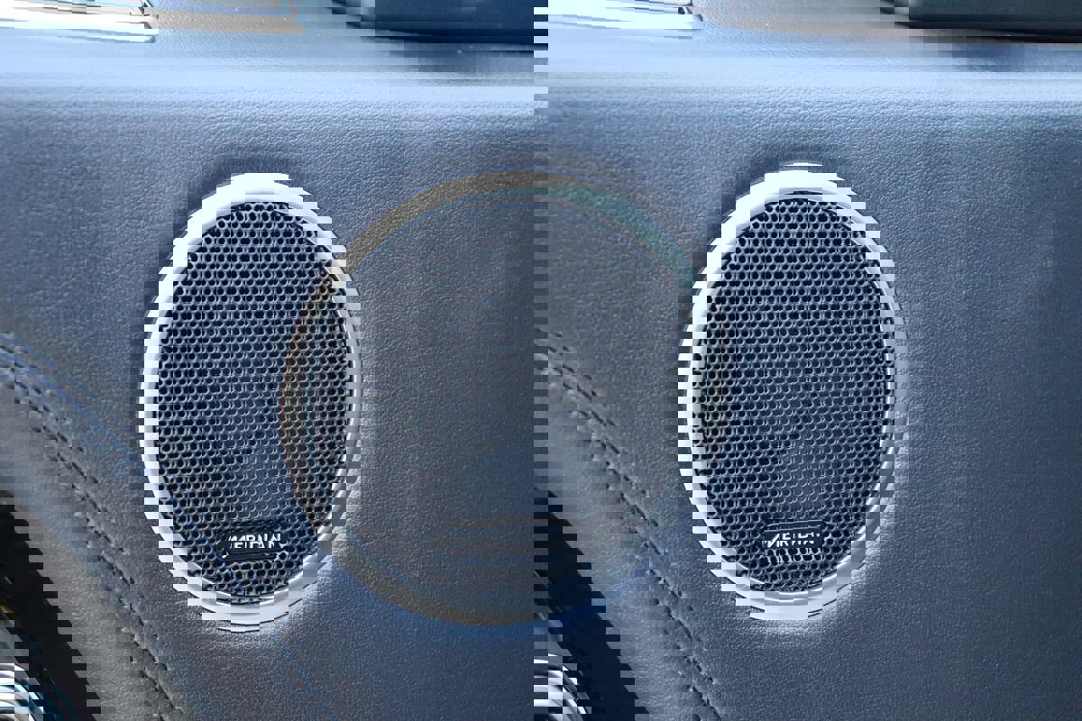 Used 2018 Land Rover Range Rover HSE image 44