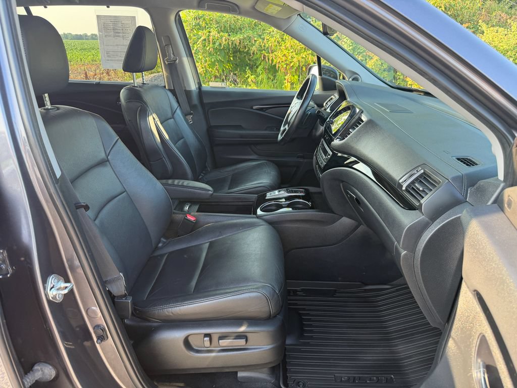 Used 2019 Honda Pilot Touring image 27