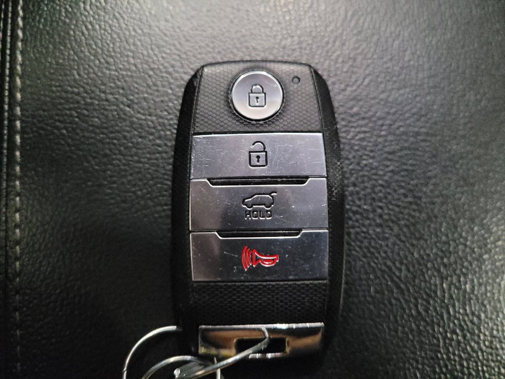 Used 2020 Kia Sorento S AWD/4WD image 32
