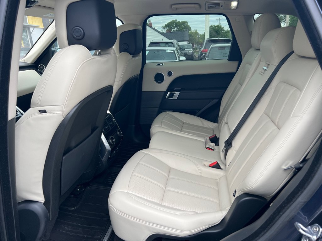 Used 2019 Land Rover Range Rover Sport HSE AWD/4WD image 22