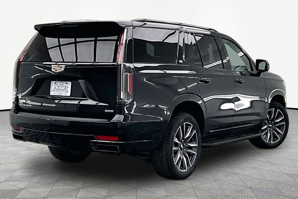 Used 2024 Cadillac Escalade Sport AWD/4WD image 2