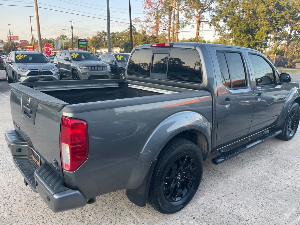 Used 2018 Nissan Frontier SV w/ Value Truck Package RWD image 5