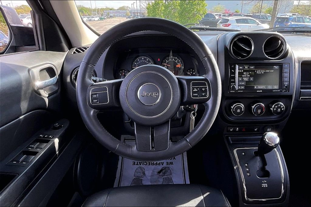 Used 2016 Jeep Patriot High Altitude AWD/4WD image 5