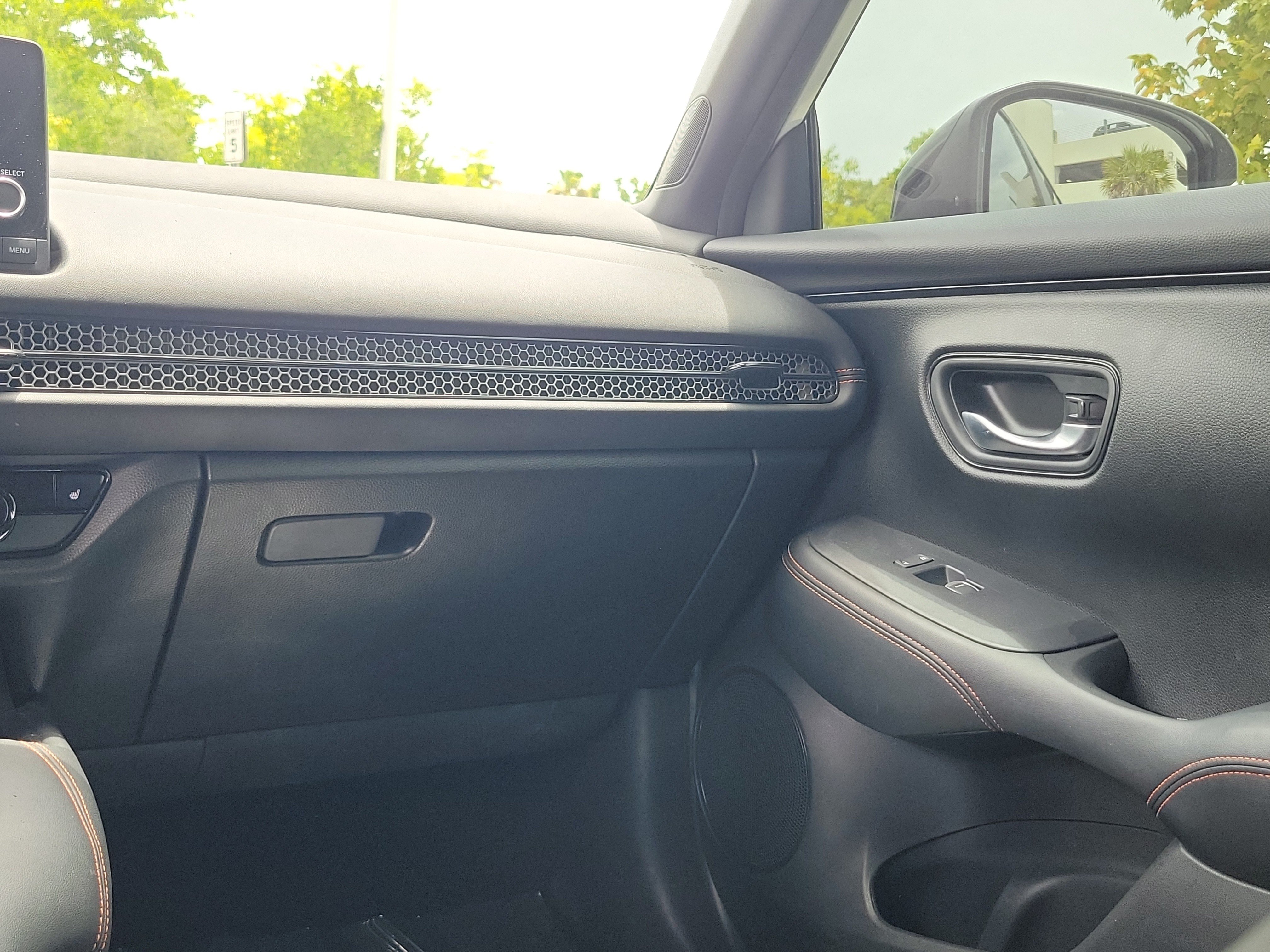 Certified 2024 Honda HR-V Sport image 17