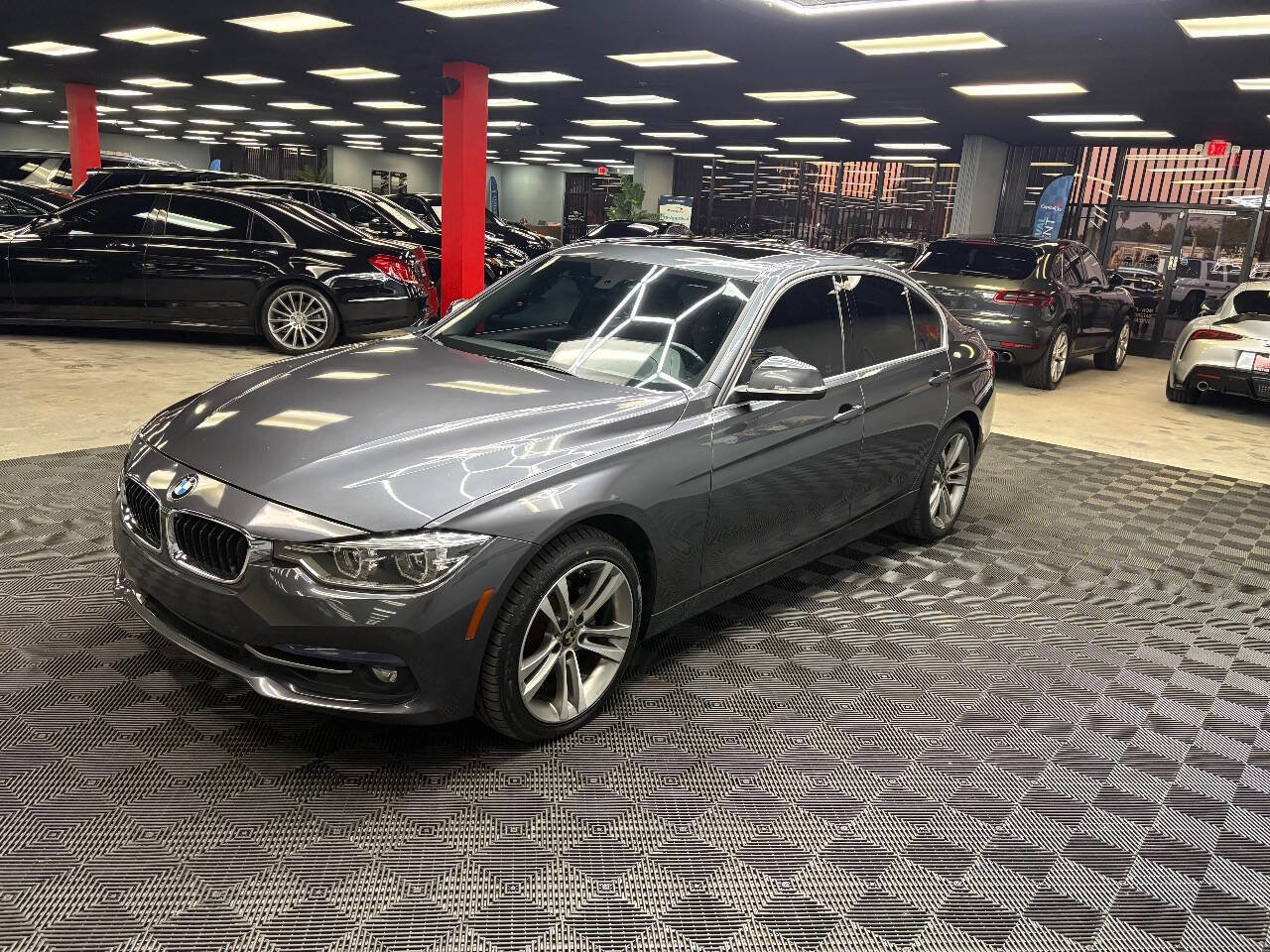 Used 2018 BMW 330i Sedan image 5
