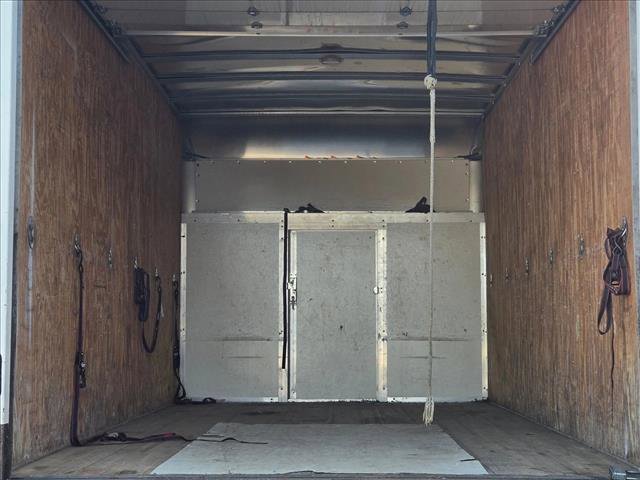 Used 2021 Ford E-450 and Econoline 450 Super Duty w/ Power Windows & Locks Group image 6