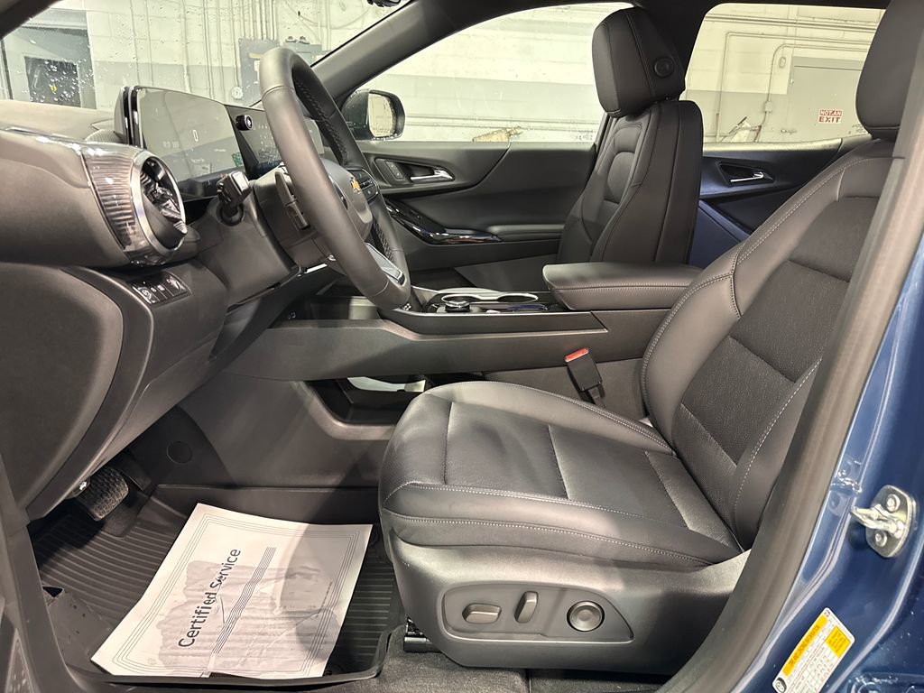New 2026 Chevrolet Equinox LT w/ Convenience Package II FWD image 29