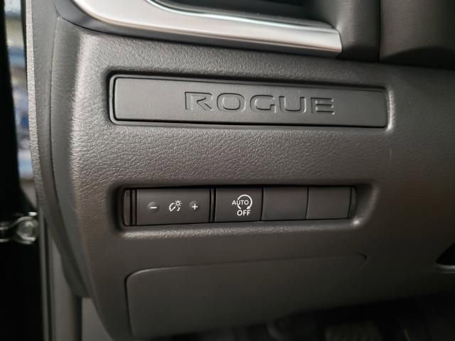New 2026 Nissan Rogue S image 14