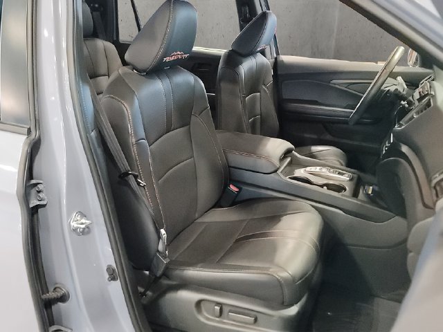 Used 2025 Honda Passport TrailSport image 20