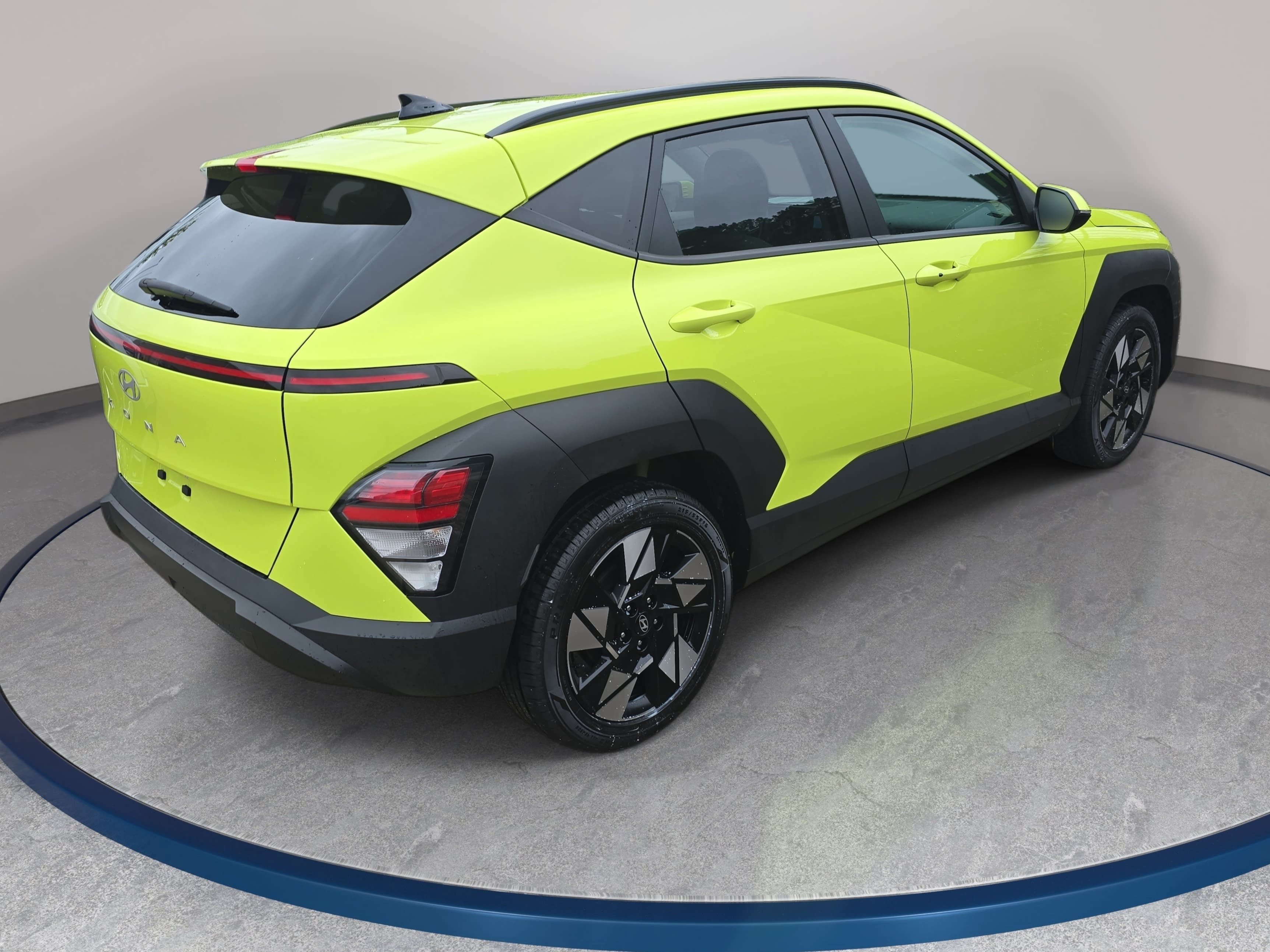 Used 2025 Hyundai Kona SEL FWD image 5