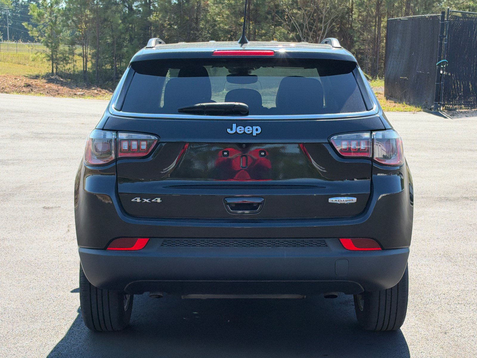Used 2024 Jeep Compass Latitude AWD/4WD image 6