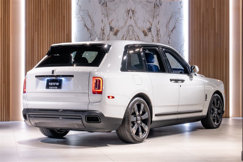 Used 2023 Rolls-Royce Cullinan AWD/4WD image 6
