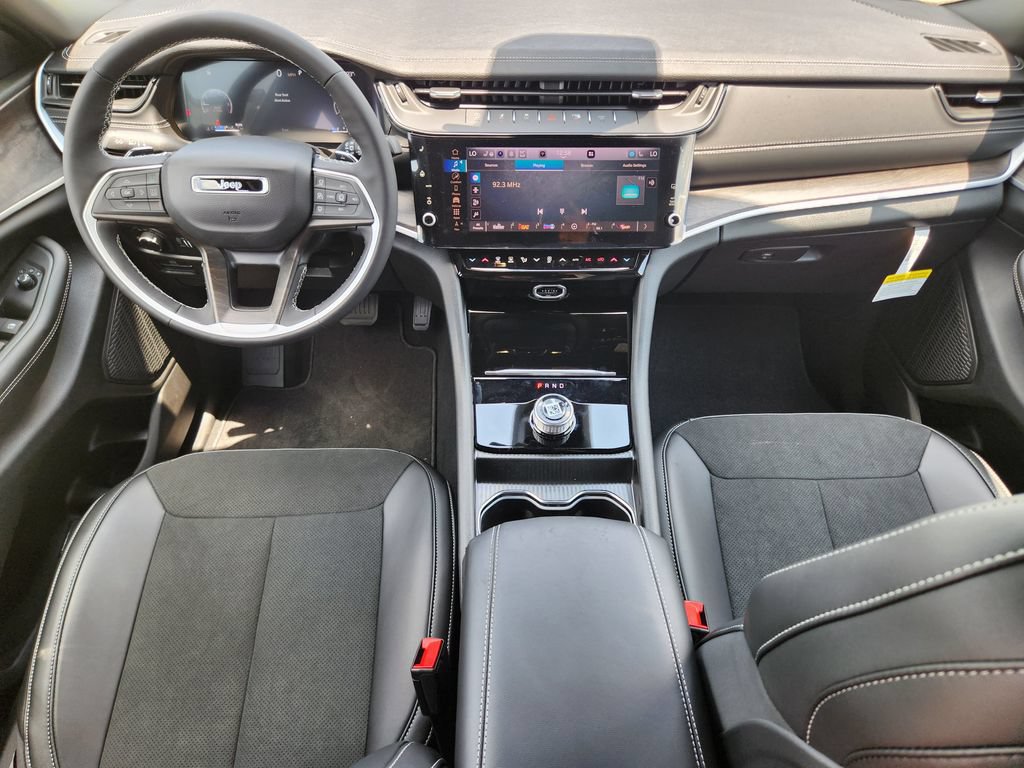 New 2026 Jeep Grand Cherokee L 2WD image 18