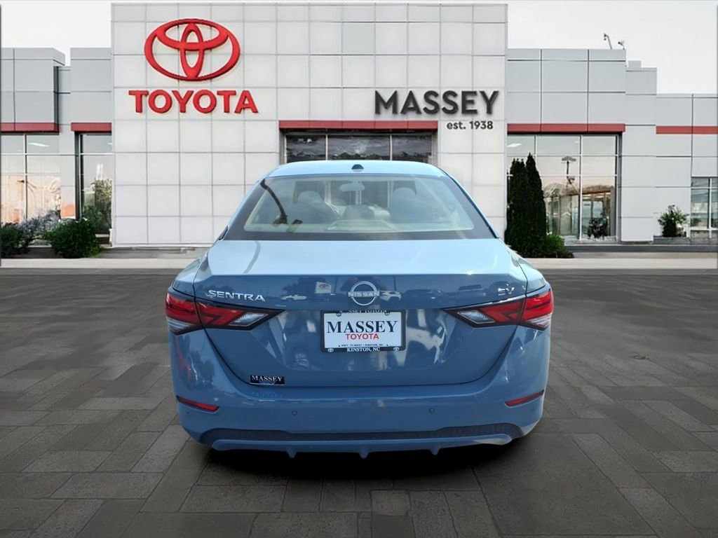 Used 2024 Nissan Sentra SV FWD image 4