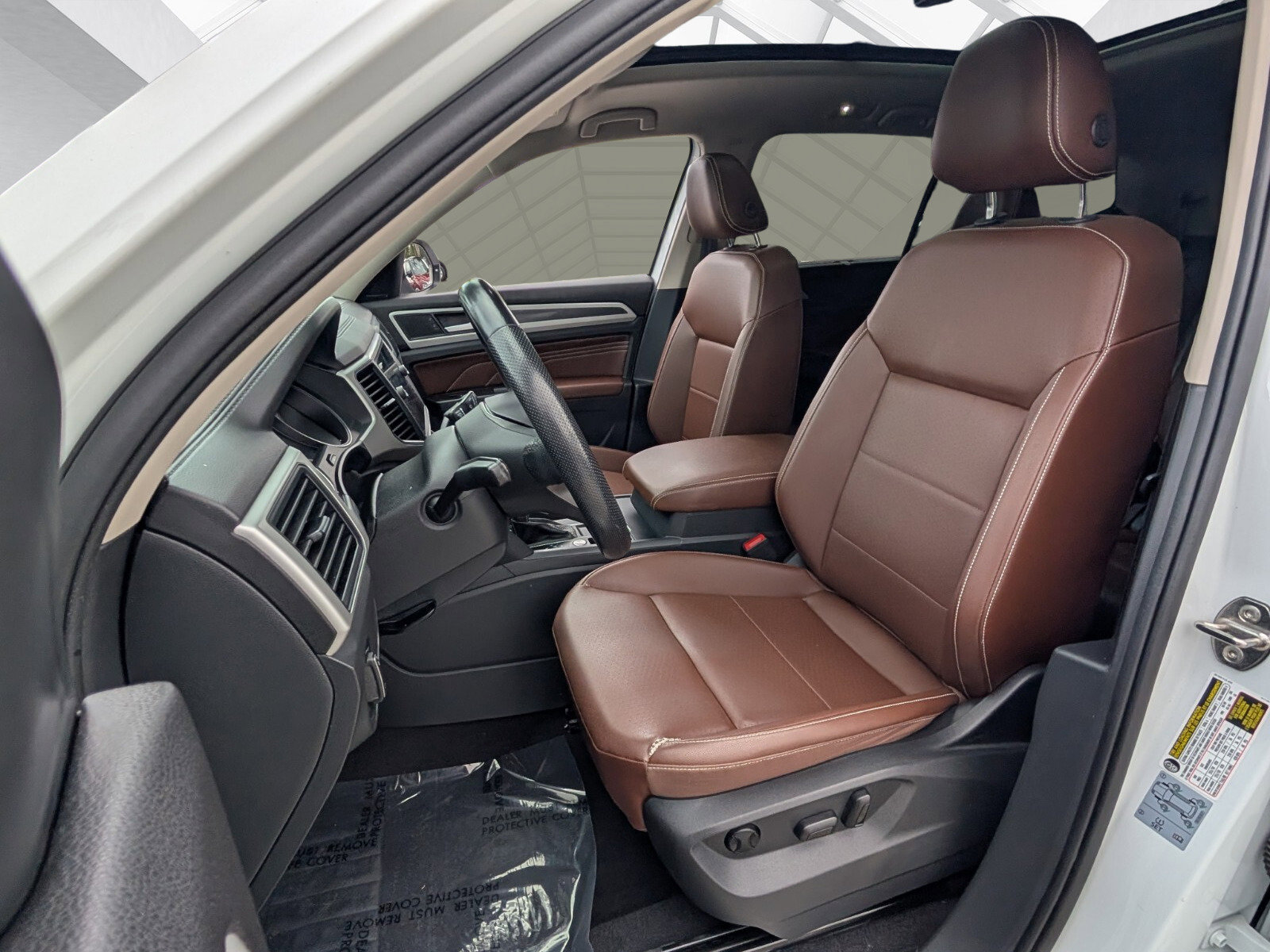 Used 2021 Volkswagen Atlas SE w/ Panoramic Sunroof Package image 5