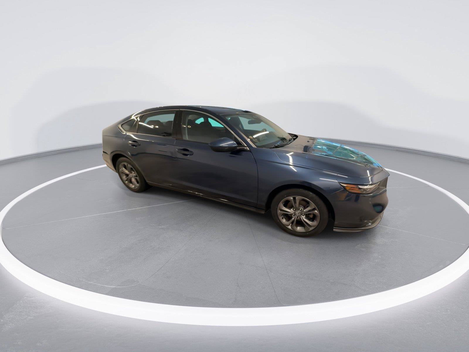 Used 2023 Honda Accord EX image 9