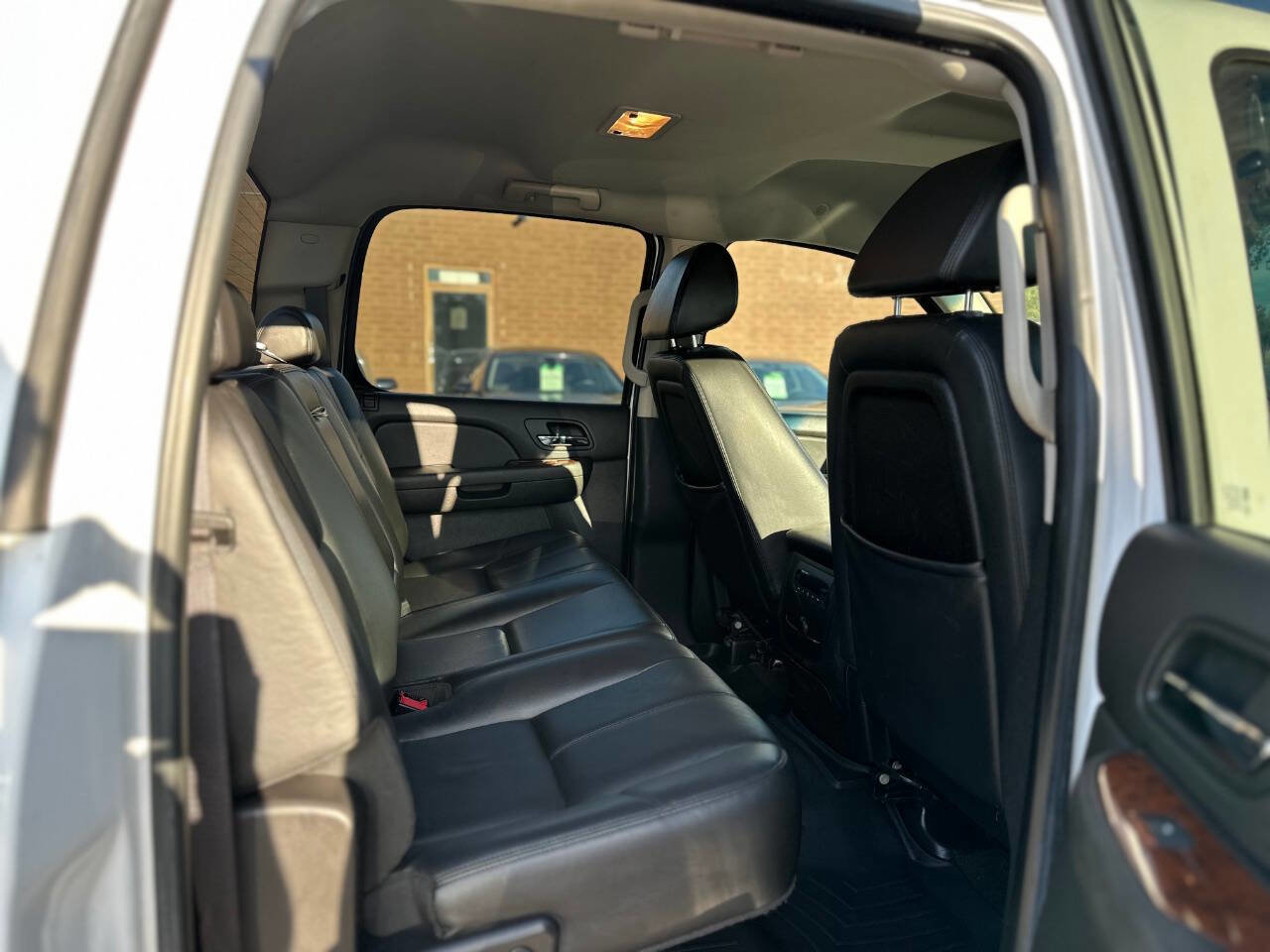 Used 2008 Chevrolet Silverado 2500 LTZ w/ Suspension Package, Off-Road AWD/4WD image 14