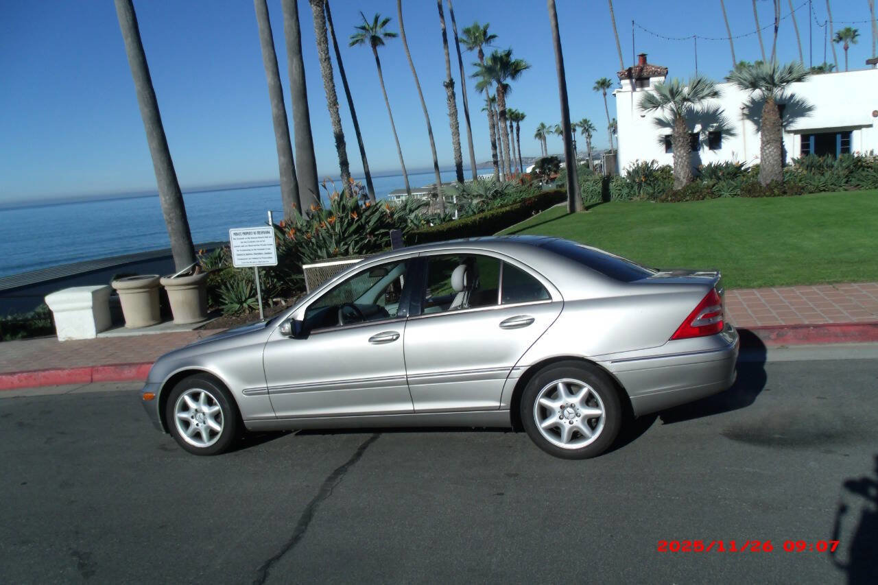 Used 2003 Mercedes-Benz C 320 C 320 4dr Sedan image 4