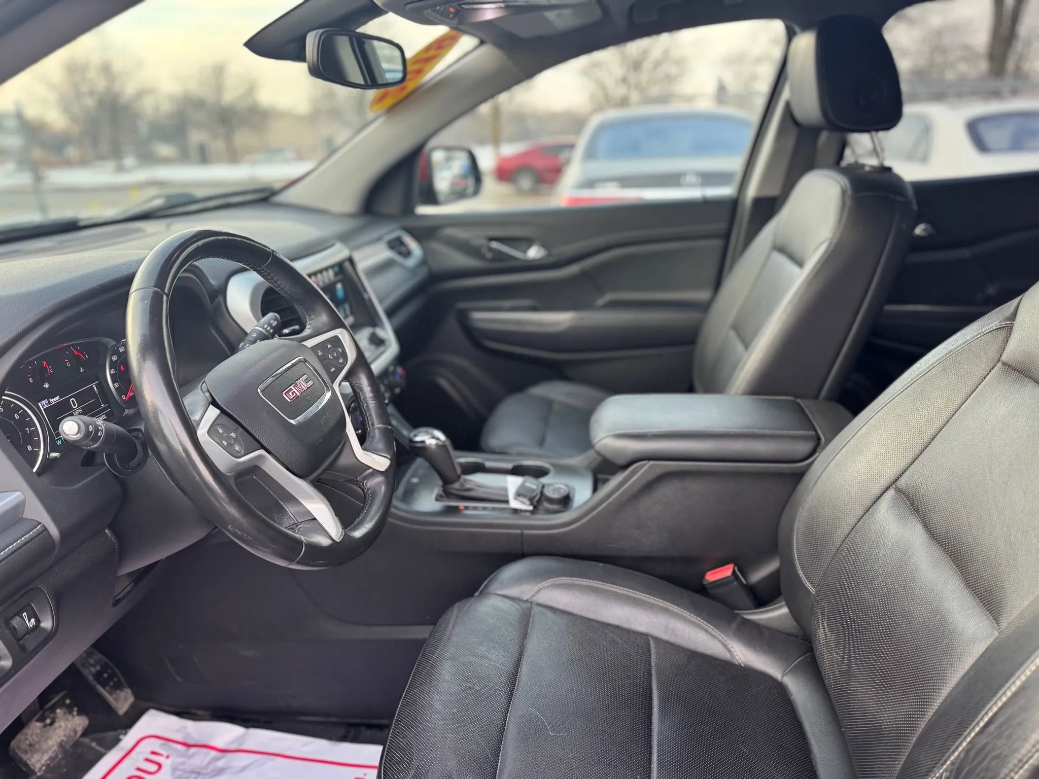 Used 2019 GMC Acadia SLT image 11