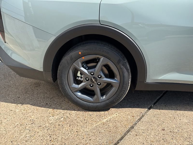 New 2026 Kia K4 LXS image 9