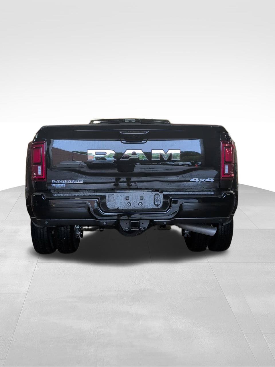 New 2026 RAM 3500 Laramie w/ Sport Appearance Package AWD/4WD image 7
