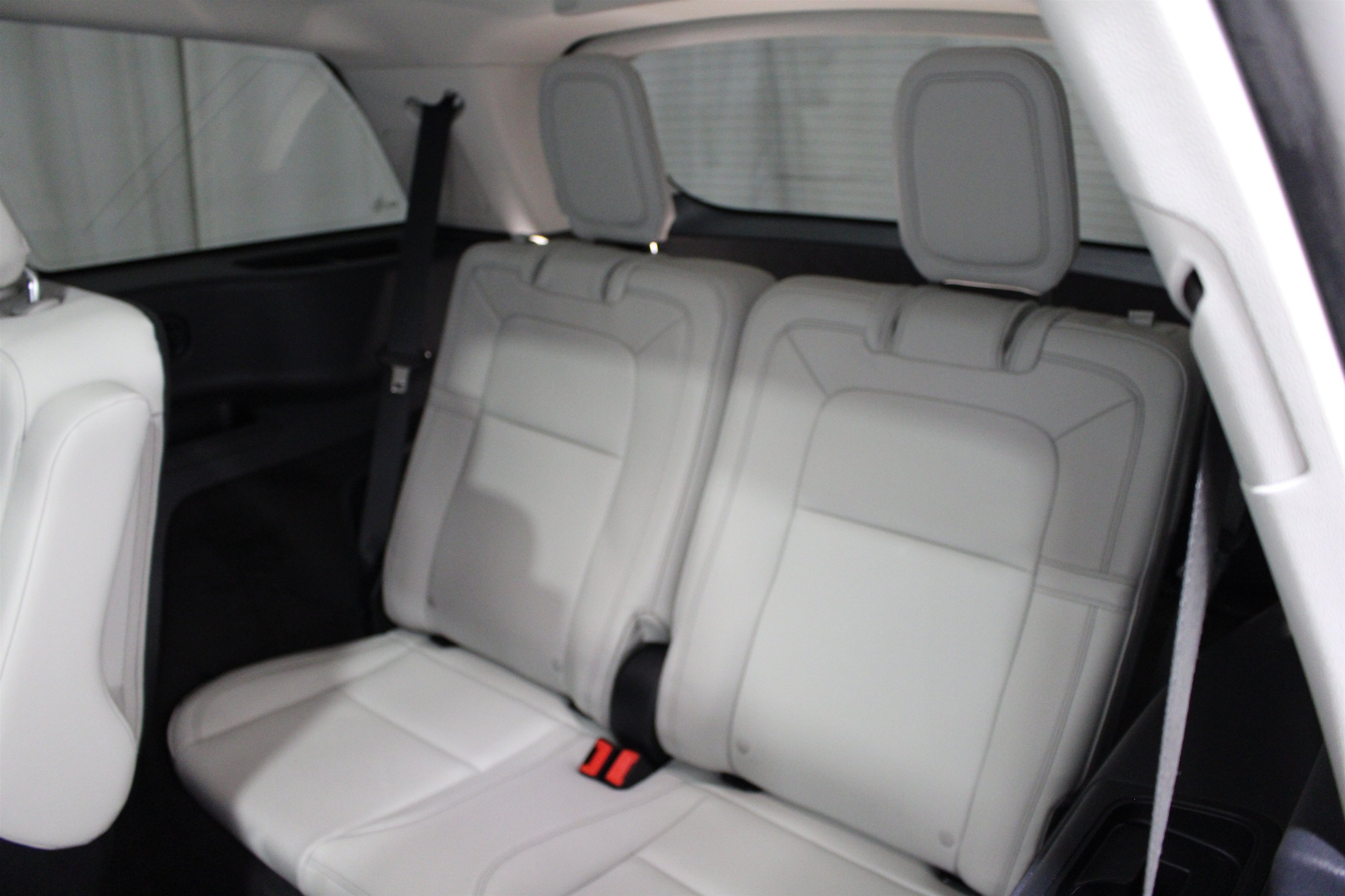 Certified 2026 Lincoln Aviator Reserve AWD/4WD image 23