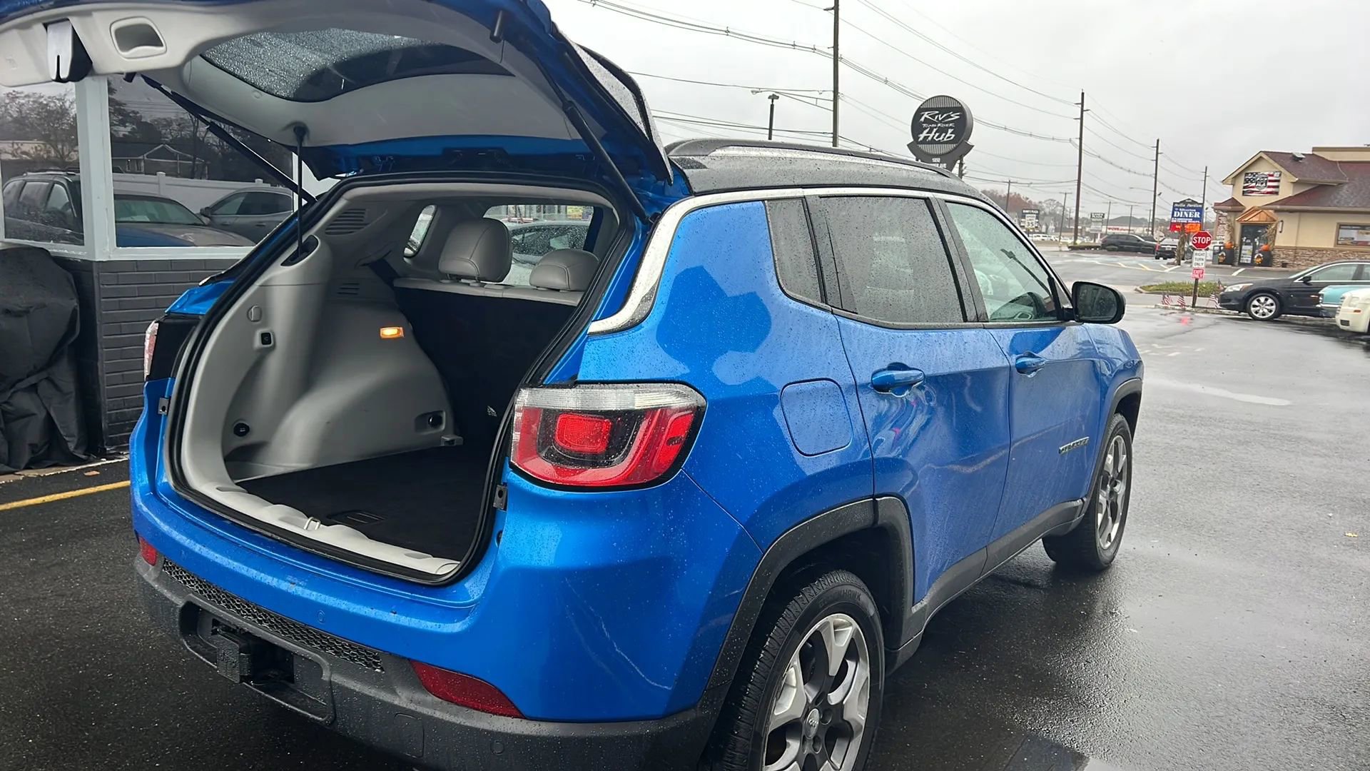 Used 2018 Jeep Compass Limited w/ Navigation Group image 9