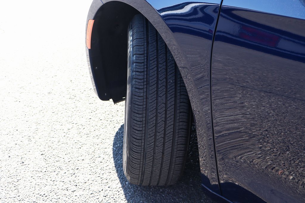 Used 2019 Chrysler Pacifica Touring image 43