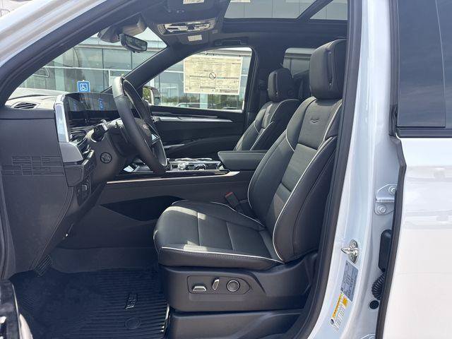 New 2026 Cadillac Escalade Sport w/ Touring Package AWD/4WD image 9